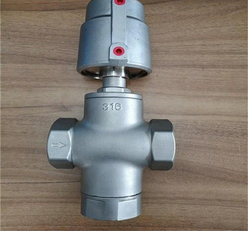 法蘭氣動三(sān)通(tōng)角座閥 法蘭氣動三通角座閥