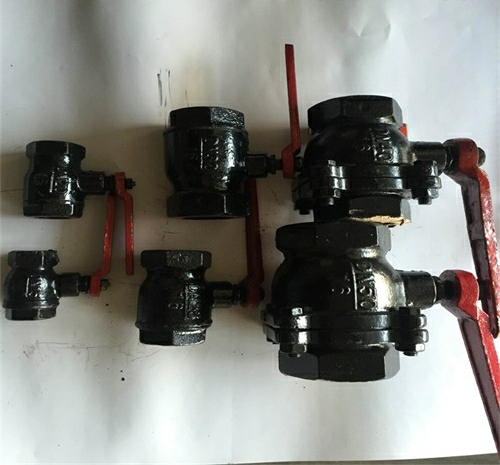 鑄鐵（tiě）螺紋球閥