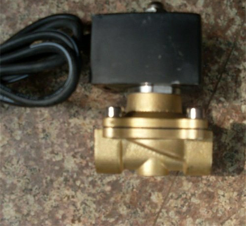 黃（huáng）銅螺紋電（diàn）磁閥